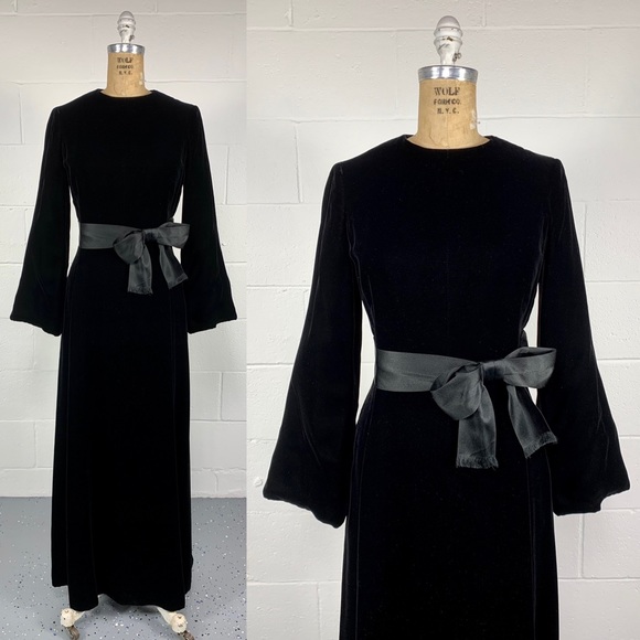 Vintage 80's Art Deco Black Velvet Long Bell Sleeve Cocktail Gown Gothic Glamour - Picture 7 of 10